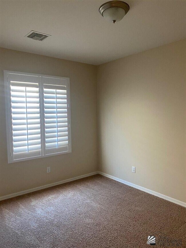 Building Photo - 2748 S Evenfall Dr