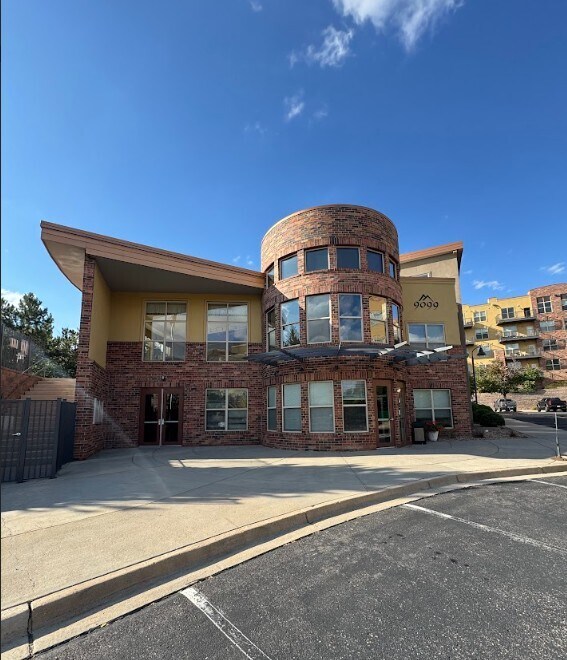Building Photo - 9059 E Panorama Cir