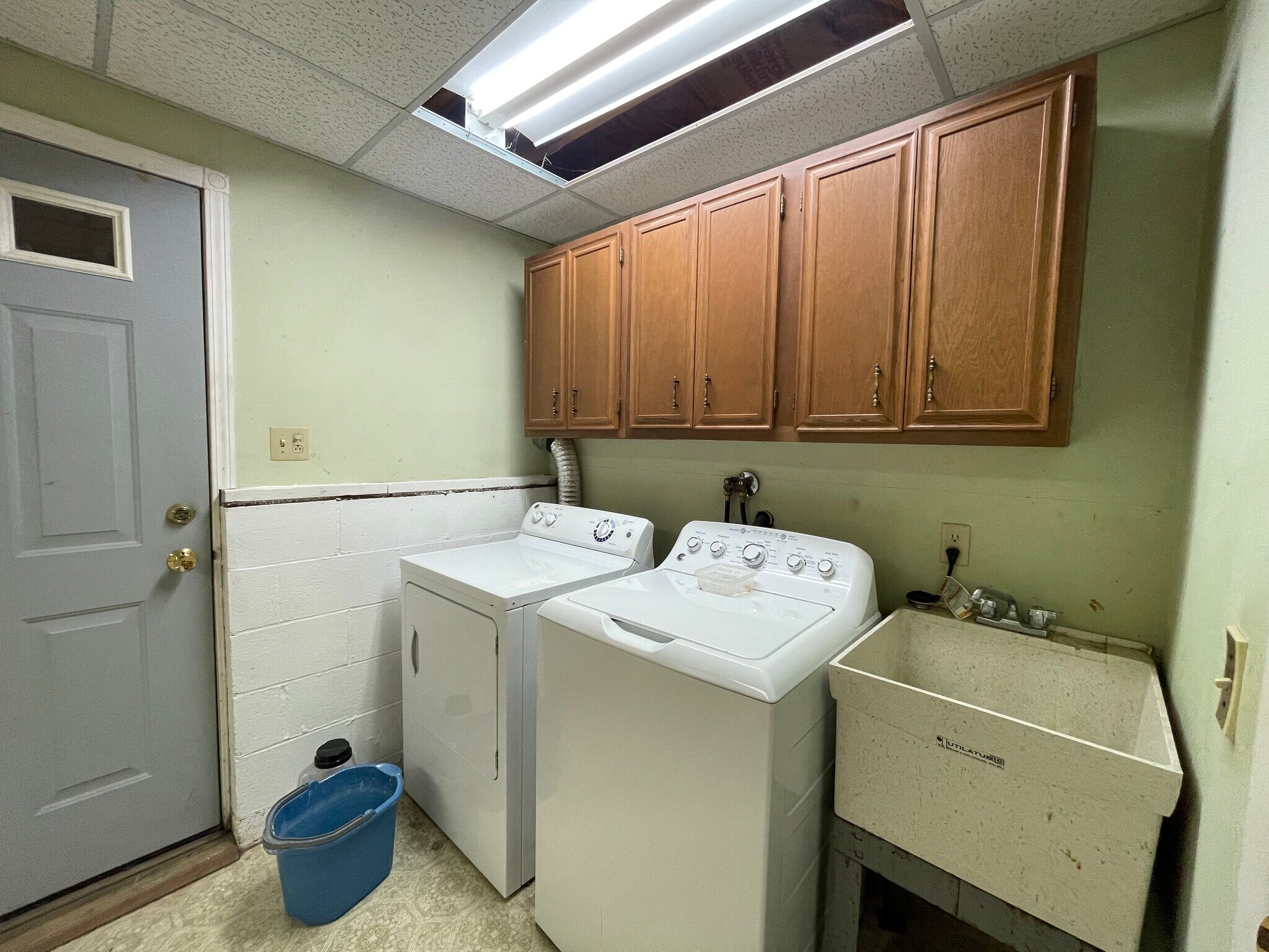 Building Photo - 139 Burleigh Dr