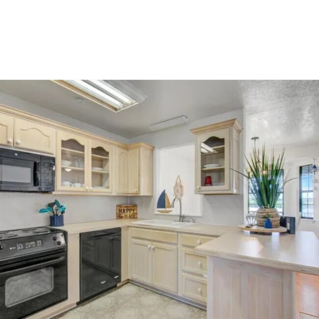 Building Photo - 1265 Hillebrandt Acres