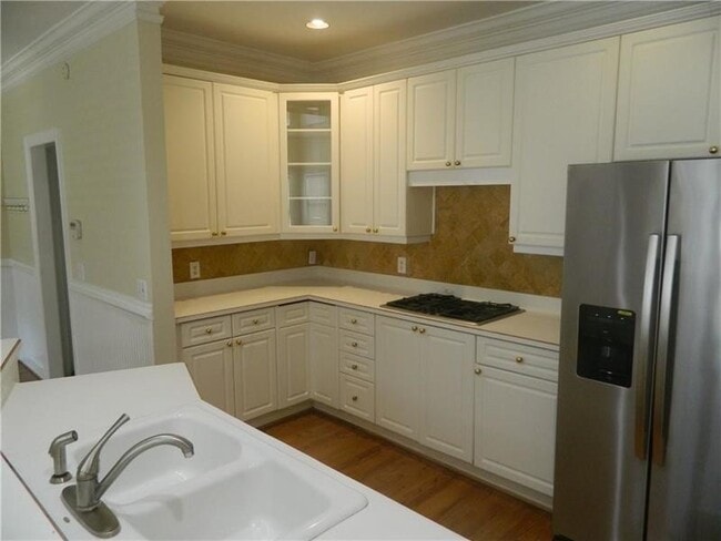 Building Photo - 4780 Summerset Ln