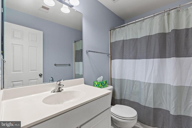 Building Photo - 2500 Clairmont View Way