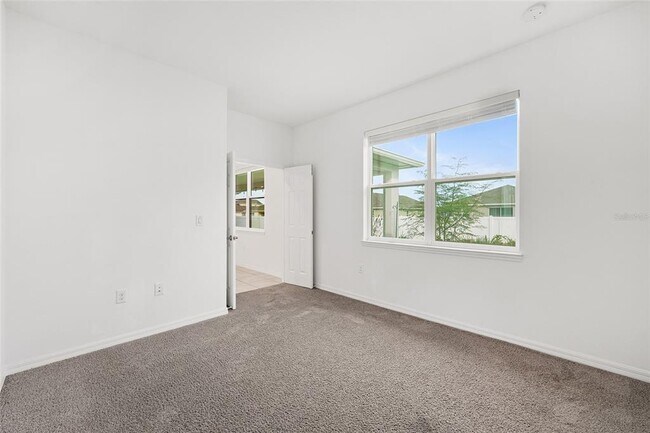 Building Photo - 7635 SW 64th St Rd
