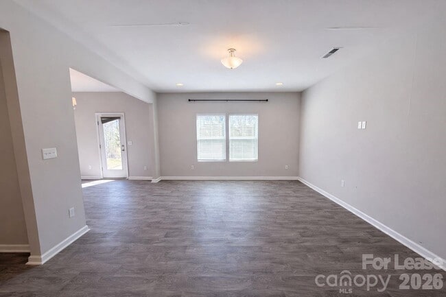 Building Photo - 11154 Woodland Crk Wy