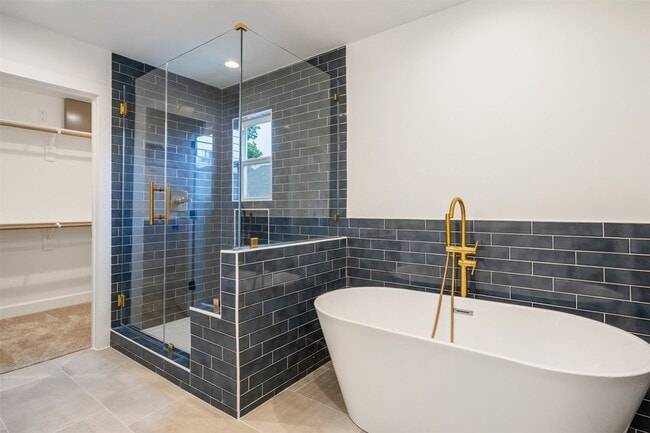 Building Photo - 882 Prosper St