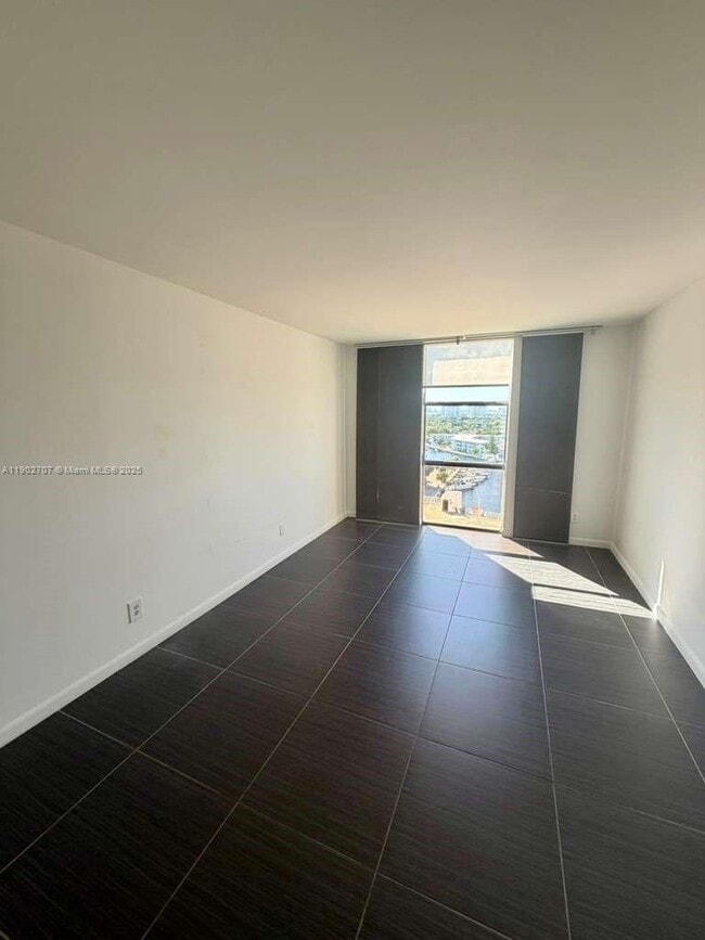 Building Photo - 13499 Biscayne Blvd