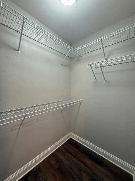 Building Photo - 107 Highland Ave