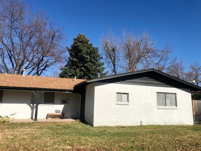 Primary Photo - Burns Holdings, LLC - 3613 - 3617 (KC*)