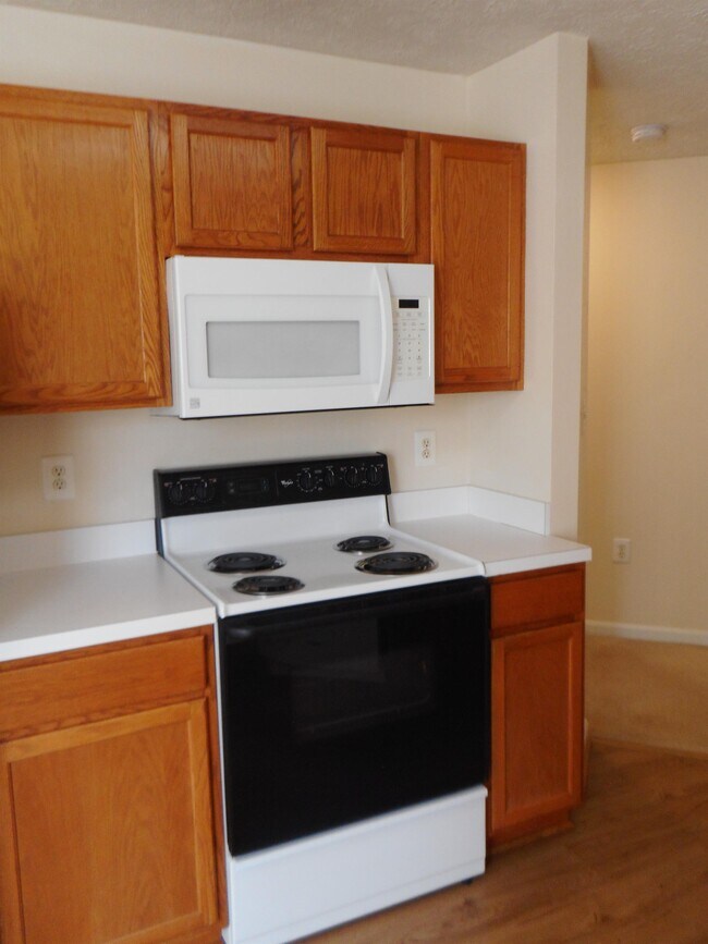 Building Photo - 108 Bayland Dr