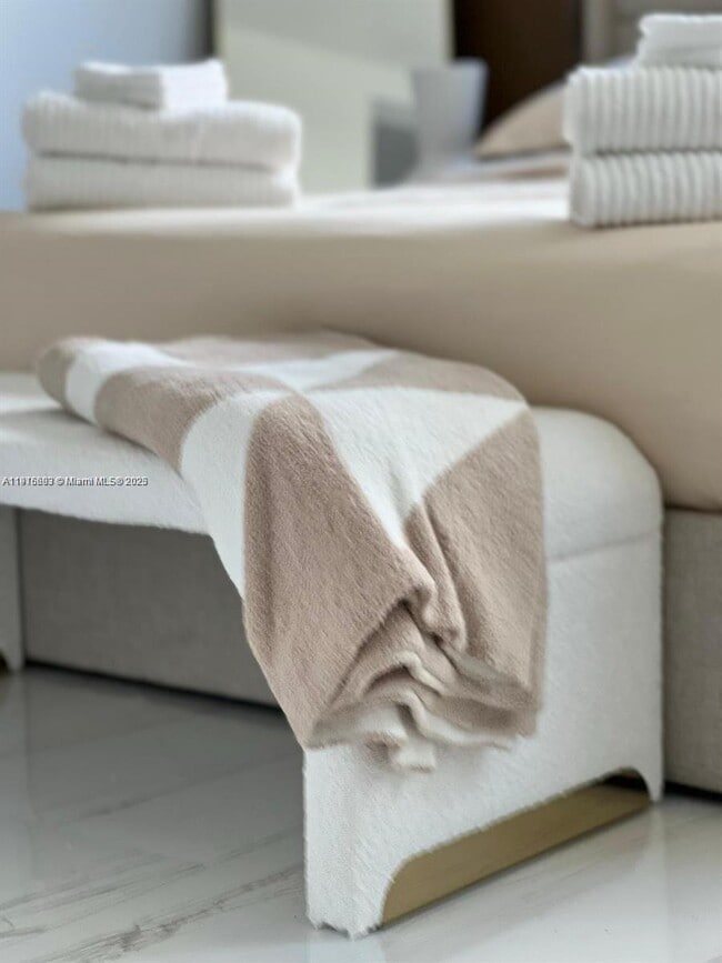 Building Photo - 2150 SW 46th Ct