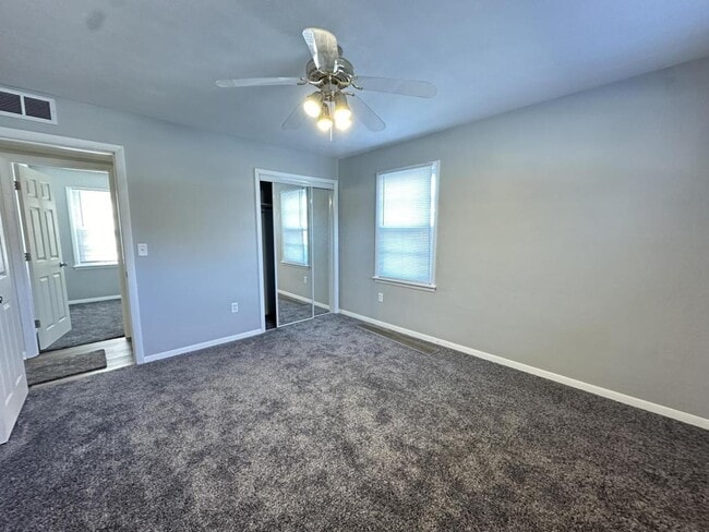 Building Photo - 1368 Spruce Ave