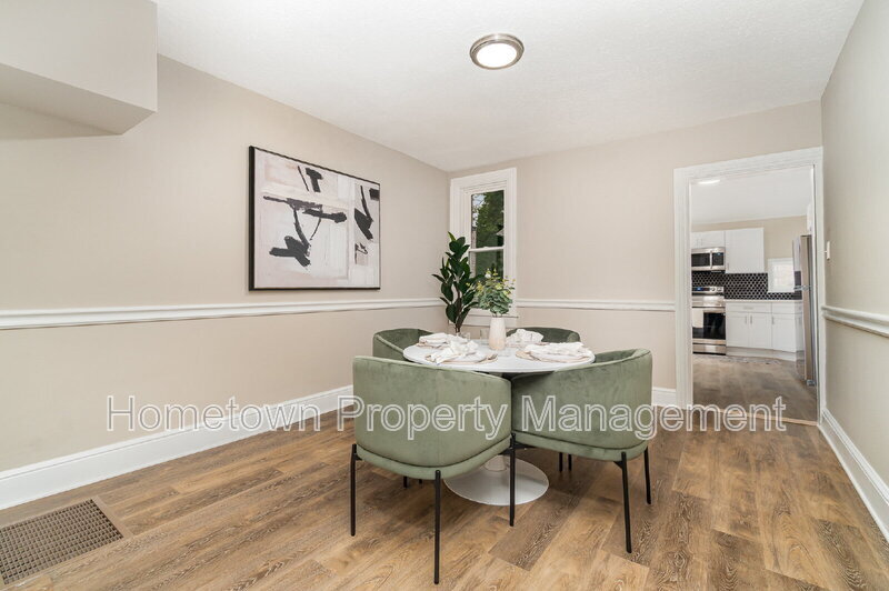 Building Photo - 321 W Mifflin St