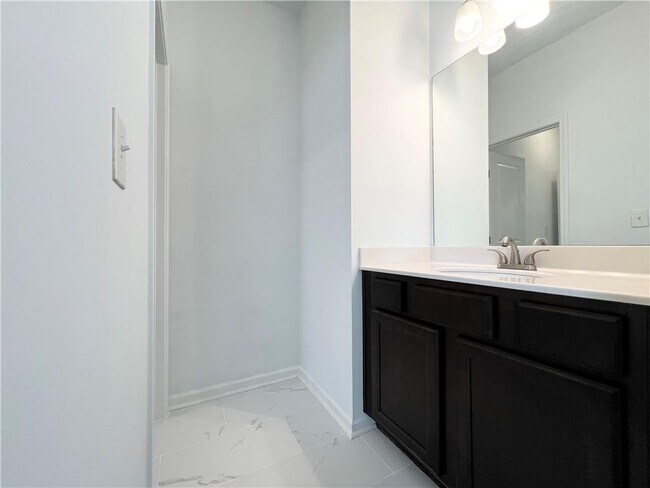 Building Photo - 2409 Ivy Meadow Ln