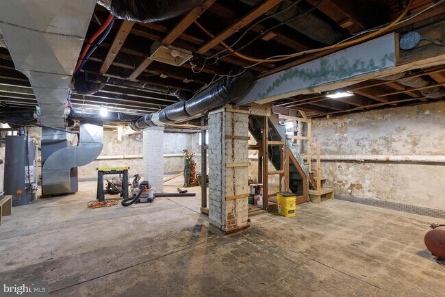 Building Photo - 1213 Friendship St