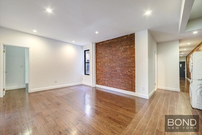 Building Photo - 285 St Nicholas Ave