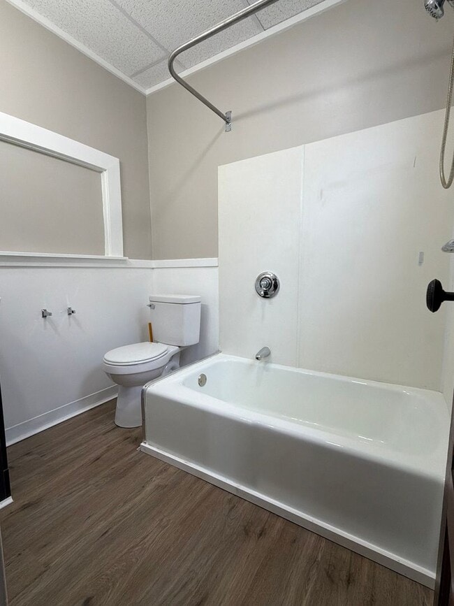 Building Photo - 46 Princeton St