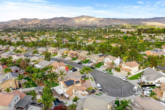 Building Photo - Spacious Cul-de-Sac Home with 3-Car Garage in South Corona