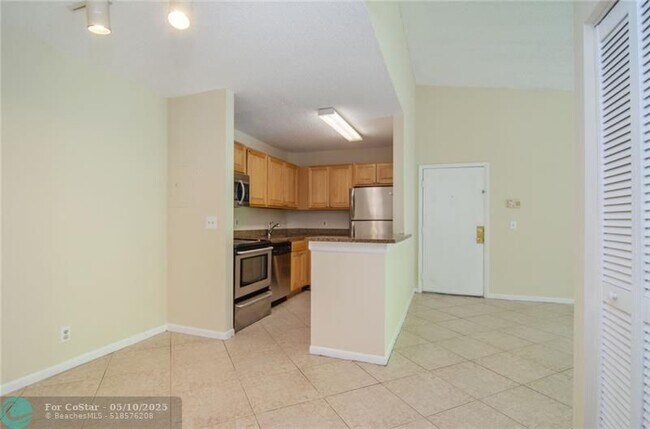 Building Photo - 10701 Cleary Blvd