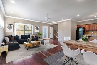 Building Photo - 2 Bedroom Duplex in East Fayetteville