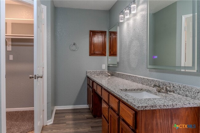 Building Photo - 4101 Whispering Oak Dr