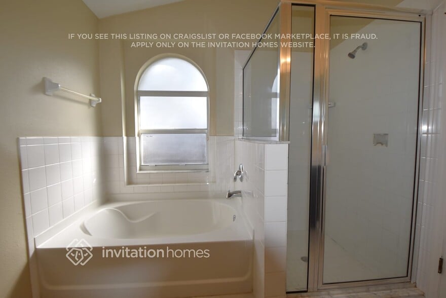 Building Photo - 6939 Crown Lake Dr