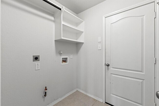 Building Photo - 2306 Ocean Pass Ln