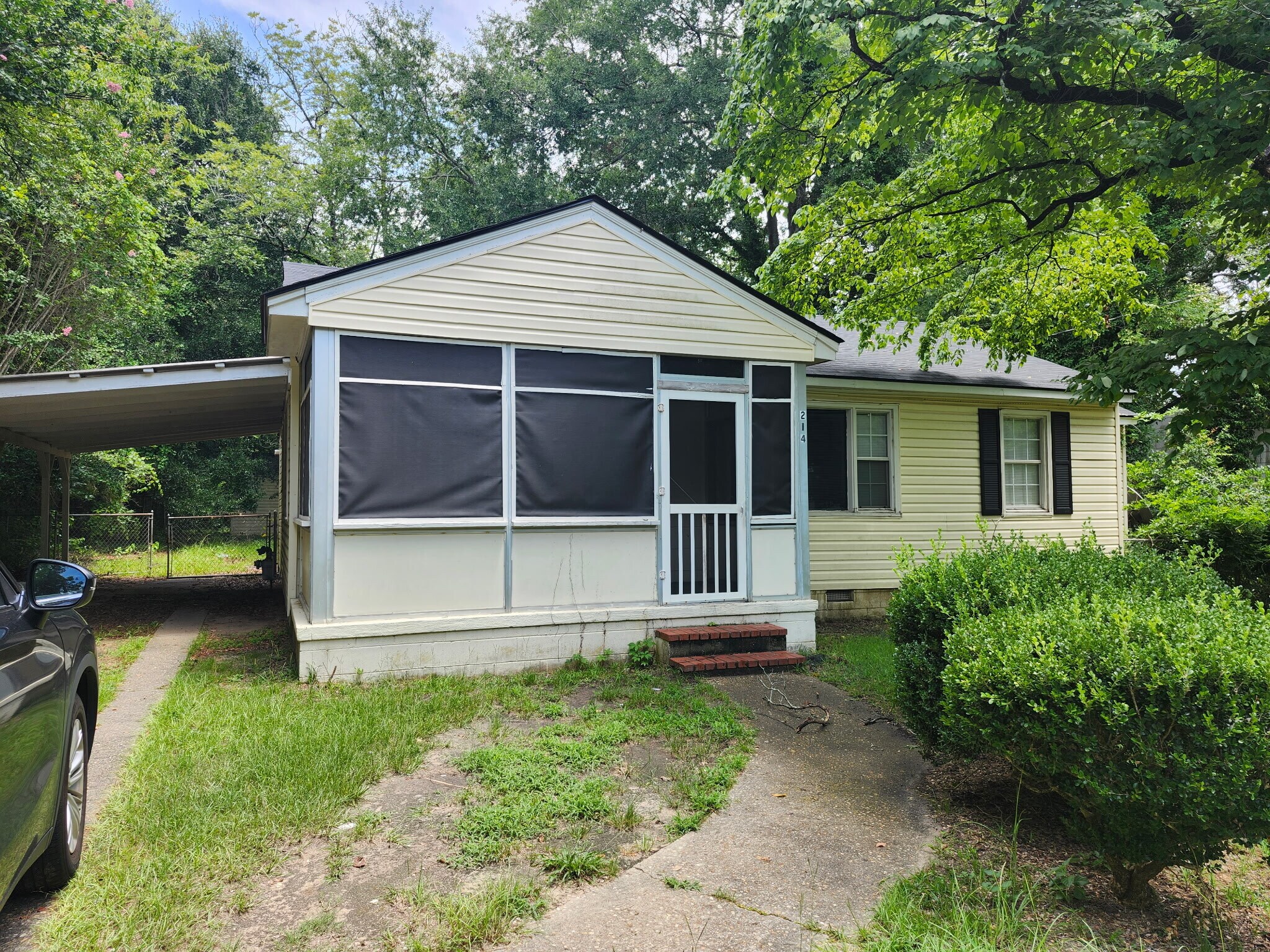 Building Photo - 214 Franklin Dr