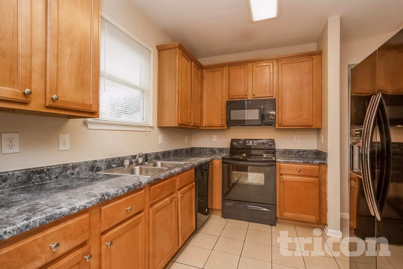 Building Photo - 605 Kaylins Ct SW