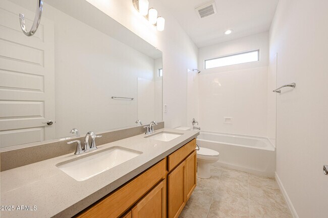 Building Photo - 8857 W Colter St