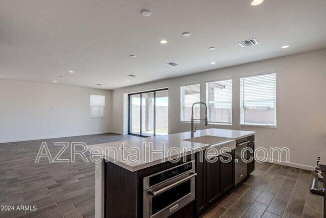 Building Photo - 34940 N Augite Way