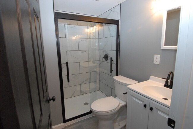 Building Photo - Maryland Heights Area