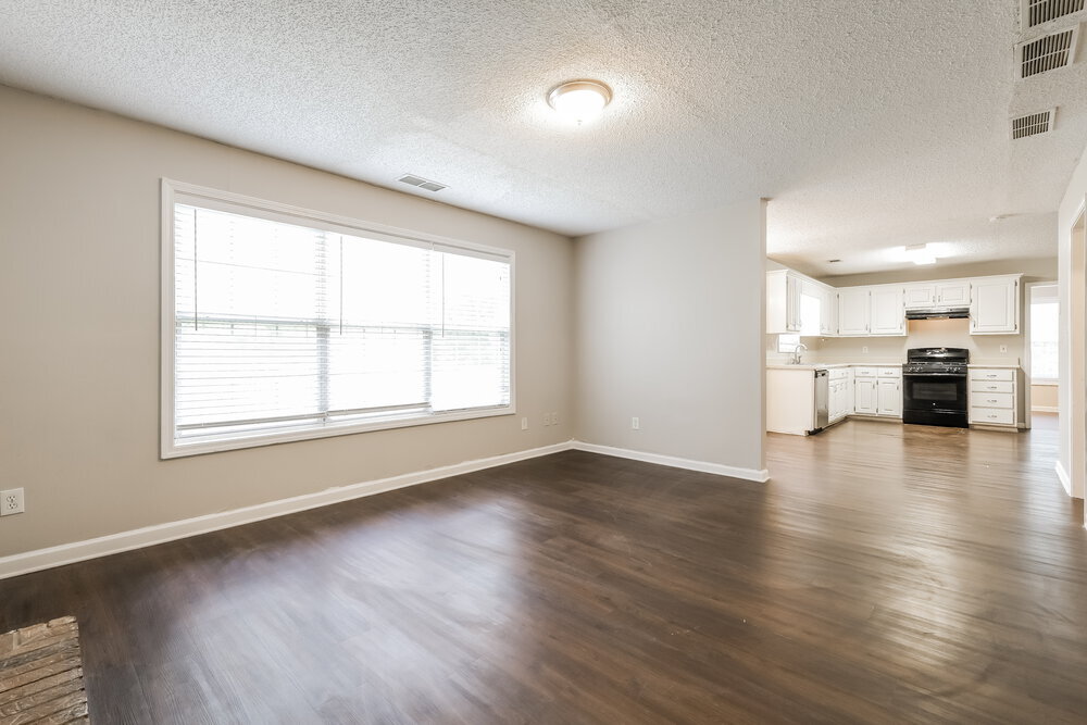 Building Photo - 717 White Dove Dr