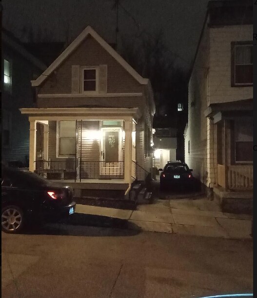 front of house with off street parking - 416 Ada St