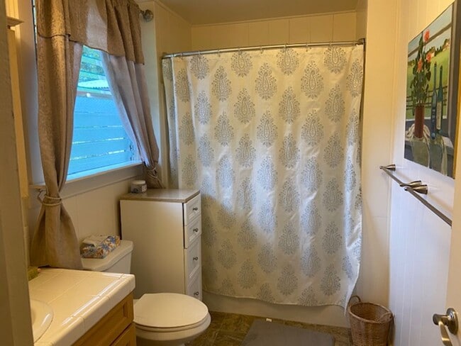 Building Photo - Fully Furnished 1BR Detached Unit In Town