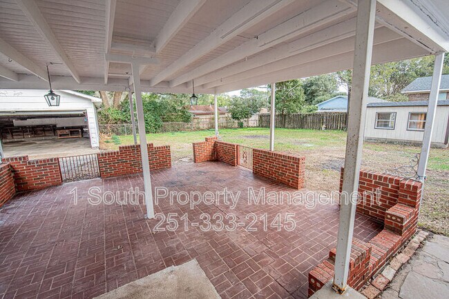 Building Photo - 4361 Montclair Cir E