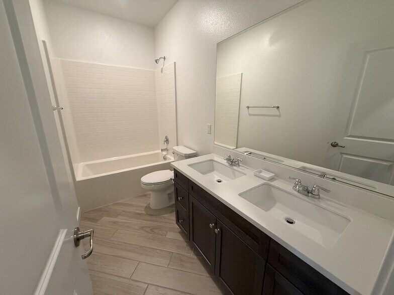 Building Photo - 39613 Taffala