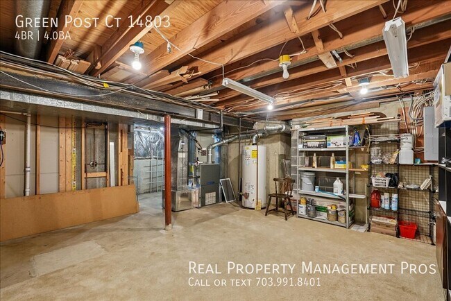 Building Photo - Green Post Ct 14803-