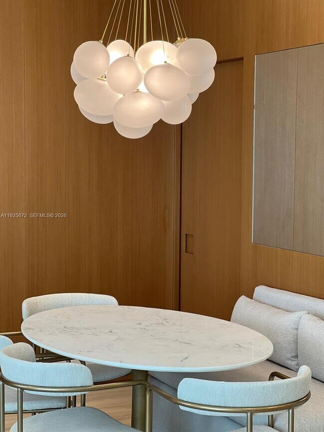 Building Photo - 31 SE 5th St