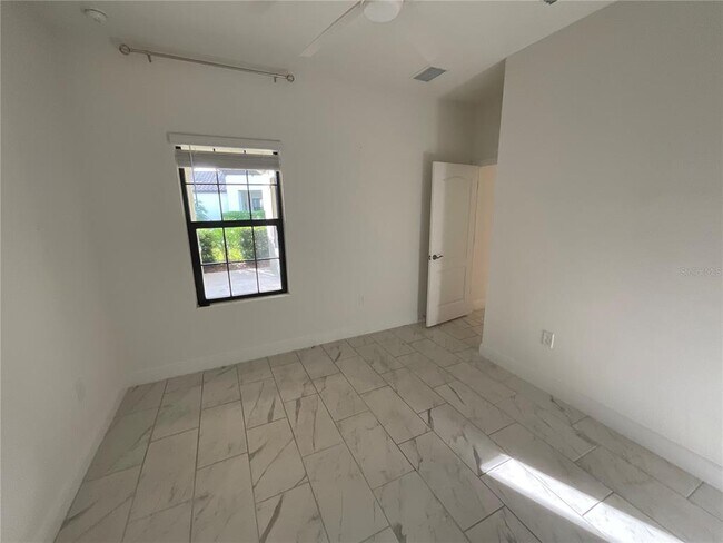 Building Photo - 224 Sarezzo Cir