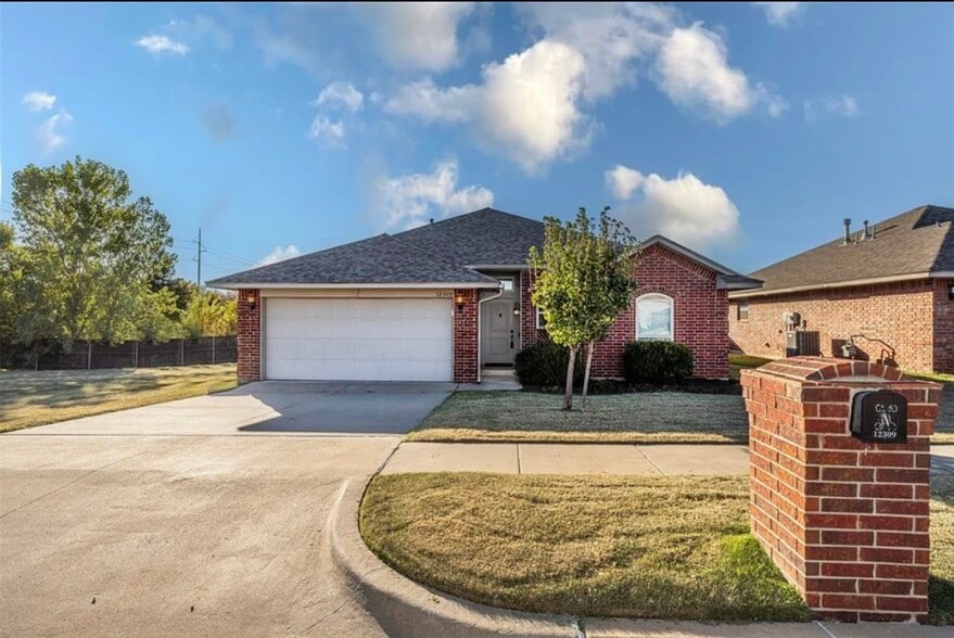 Primary Photo - 12309 Edison Dr