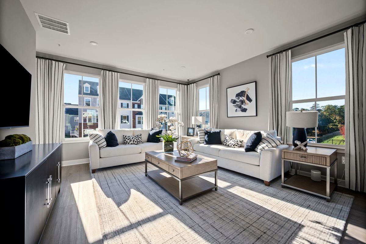 Building Photo - 171 Woodgate Cir