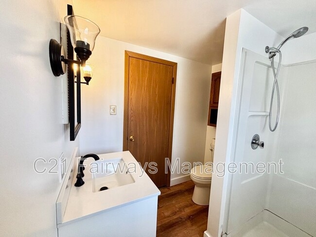 Building Photo - 616 Sandy Hill Rd