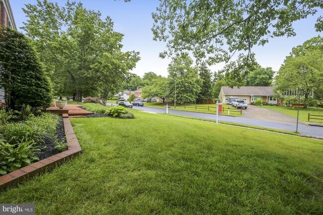 Building Photo - 8120 Cooper St