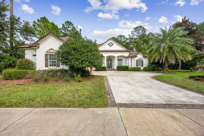 Primary Photo - Luxury Living in Amelia National – Resort-...