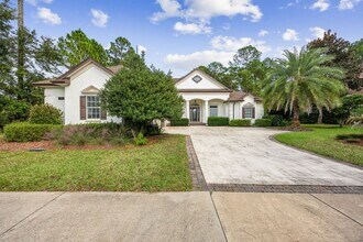 Building Photo - Luxury Living in Amelia National – Resort-...