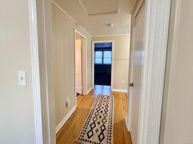 Building Photo - 12 Clark Ln