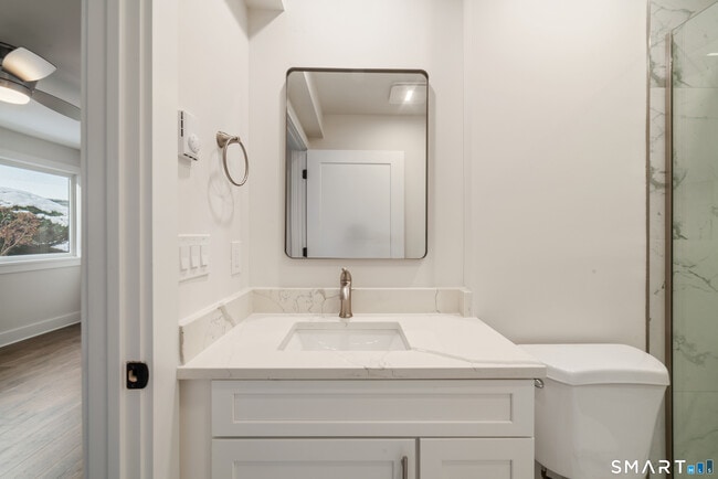 Building Photo - 304 Heritage Vlg