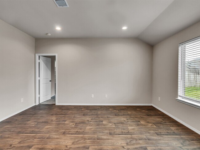 Building Photo - 2402 Ormes Forest Ln