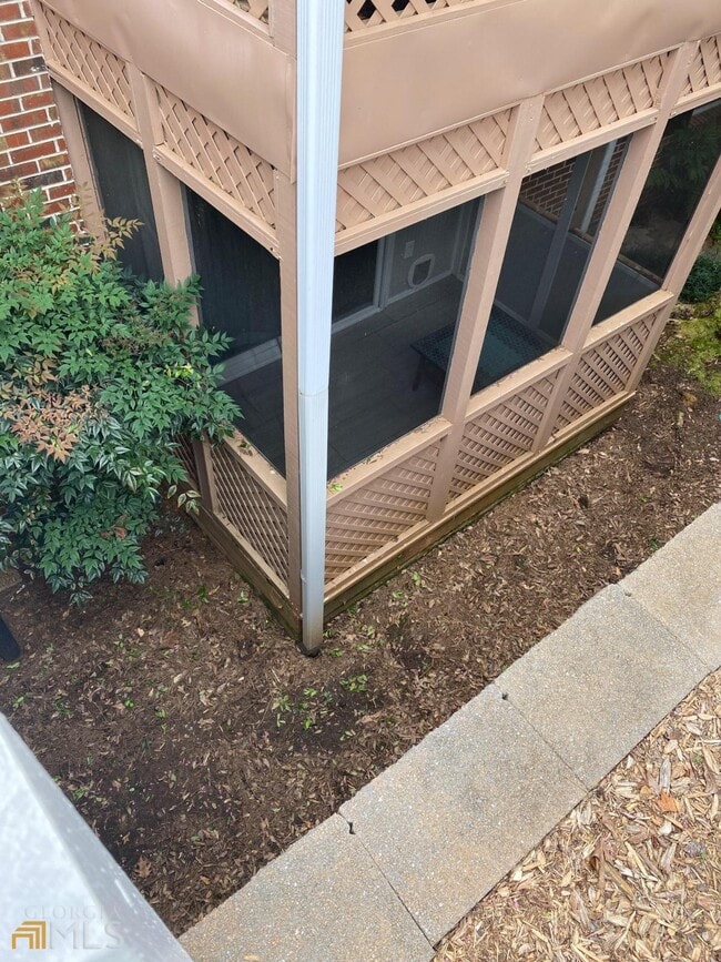 Building Photo - 279 Quail Run