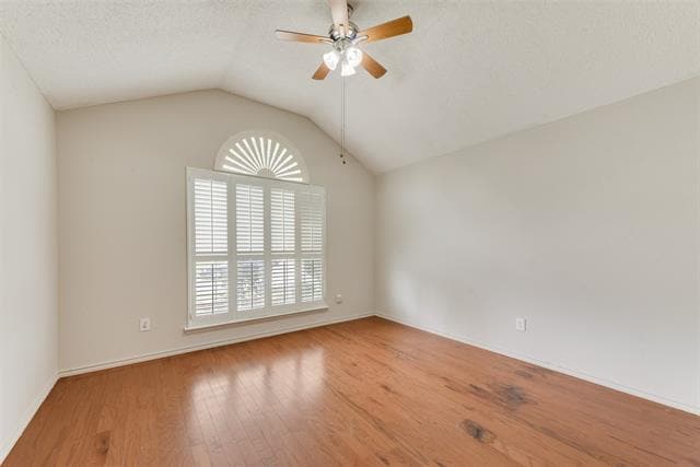 Building Photo - 323 Crestview Dr
